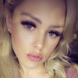 Pinkxbarbz from Calgary | Woman | 34 years old | Leo