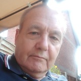 Wildfirehotd3 from Droylsden | Man | 71 years old | Aries